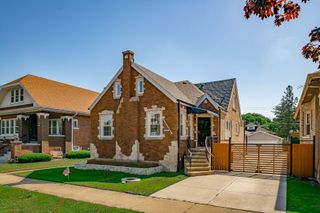 1833 Cuyler Avenue, Berwyn, IL 60402