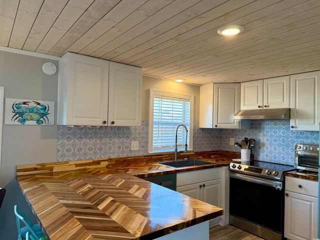 1718 Hawk St., Surfside Beach, SC 29575