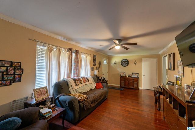 325 RIDGEWOOD DRIVE, Hayden, AL 35079