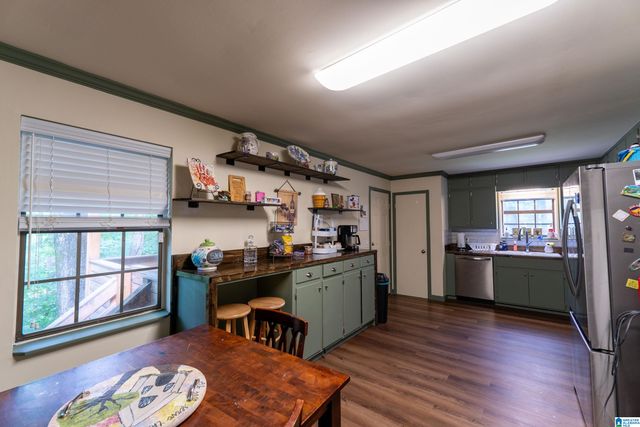 325 RIDGEWOOD DRIVE, Hayden, AL 35079