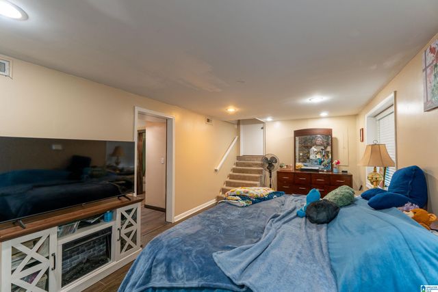 325 RIDGEWOOD DRIVE, Hayden, AL 35079