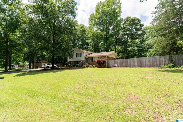 325 RIDGEWOOD DRIVE, Hayden, AL 35079