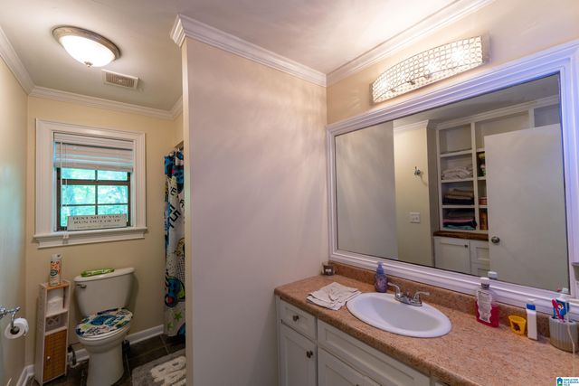 325 RIDGEWOOD DRIVE, Hayden, AL 35079