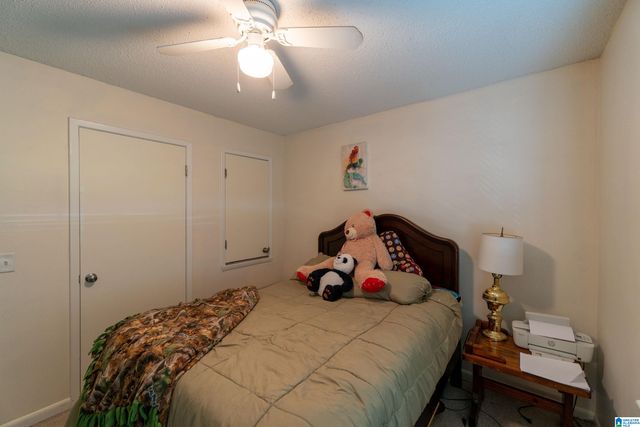 325 RIDGEWOOD DRIVE, Hayden, AL 35079
