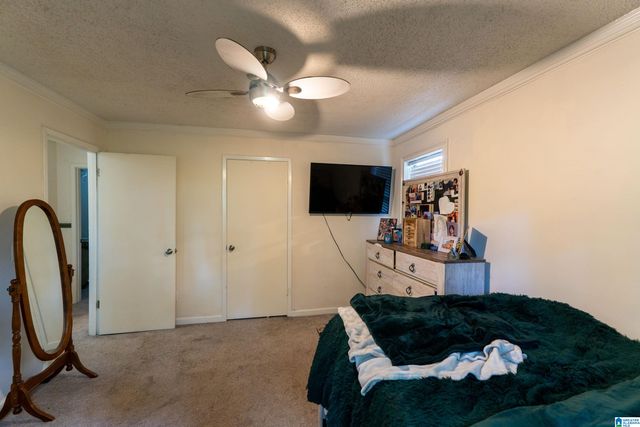 325 RIDGEWOOD DRIVE, Hayden, AL 35079
