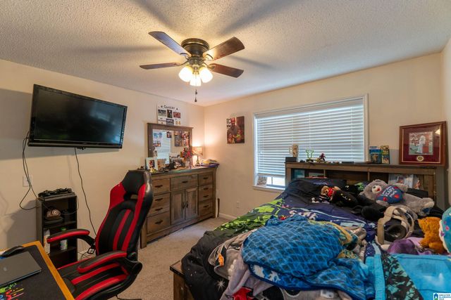 325 RIDGEWOOD DRIVE, Hayden, AL 35079