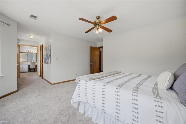 348 Knells Ridge DR, Chesapeake, VA 23320
