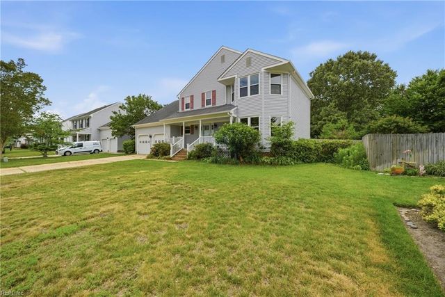 348 Knells Ridge DR, Chesapeake, VA 23320