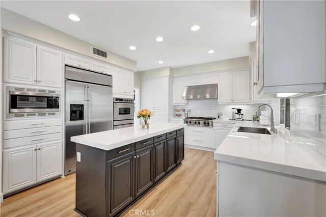 6 Vinewood, Ladera Ranch, CA 92694