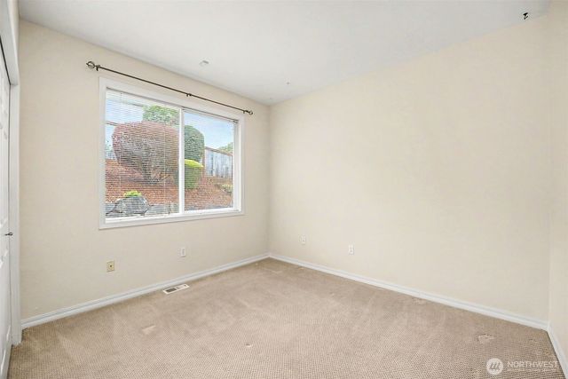 1860 Hillside Drive NE, Tacoma, WA 98422