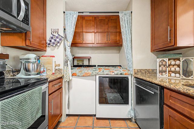 10434 E ALBANY Street, Apache Junction, AZ 85120