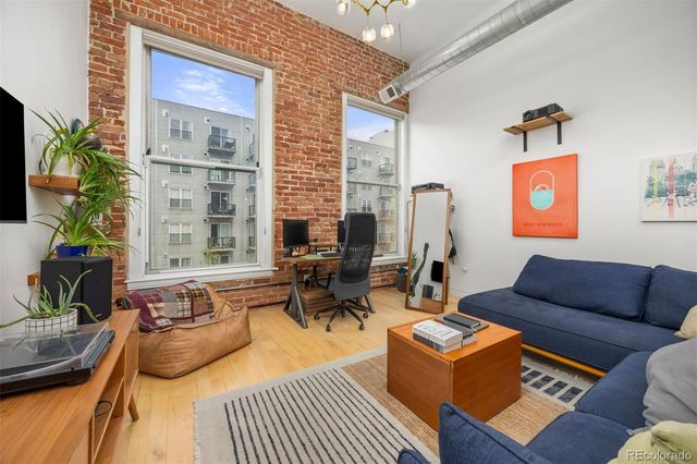 2441 N Broadway 202, Denver, CO 80205