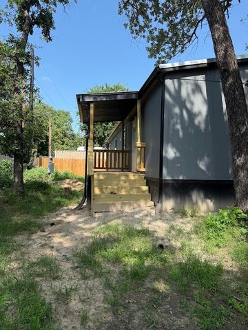 1628 Pelican Court, Pelican Bay, TX 76020