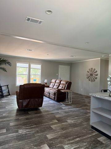 1628 Pelican Court, Pelican Bay, TX 76020