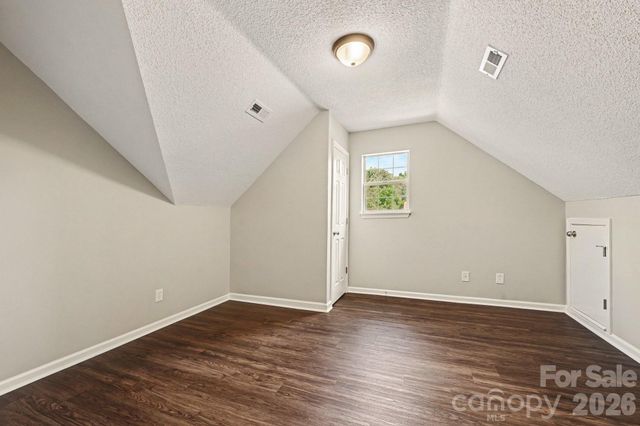 7117 Daerwood Place, Charlotte, NC 28215