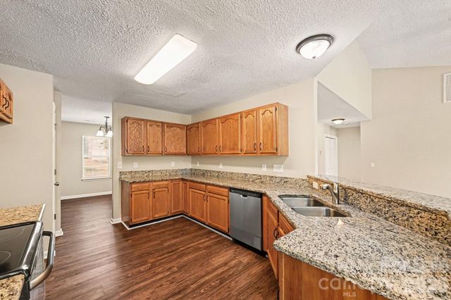 7117 Daerwood Place, Charlotte, NC 28215