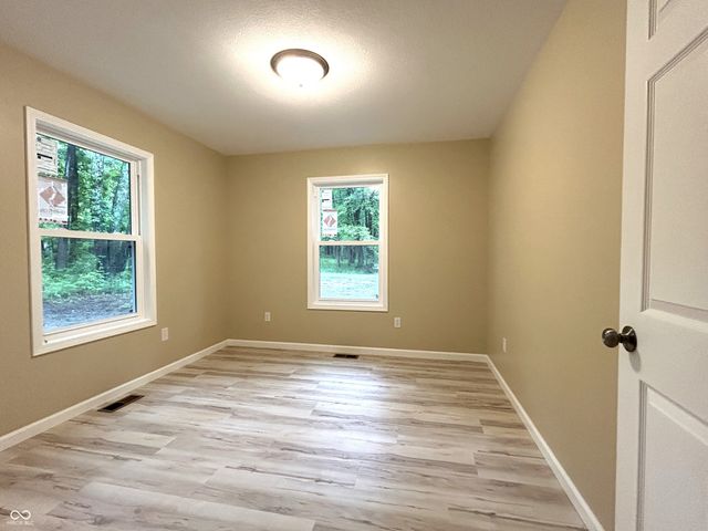 2280 Buckingham Drive, North Vernon, IN 47265