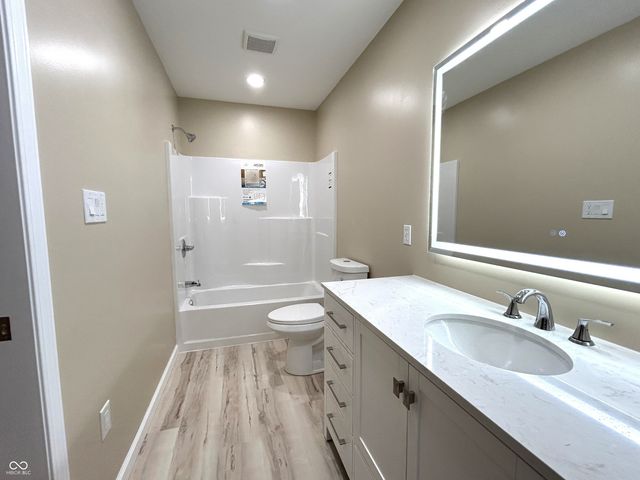 2280 Buckingham Drive, North Vernon, IN 47265