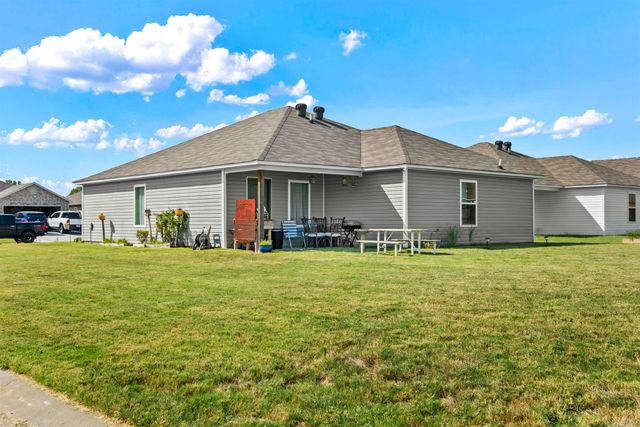 2 Candlelight Drive, Conway, AR 72032