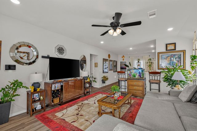 2 Candlelight Drive, Conway, AR 72032