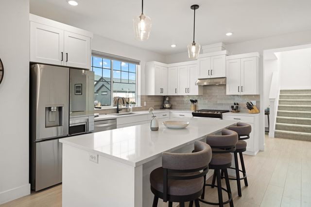 60915 SE Epic Place, Bend, OR 97702