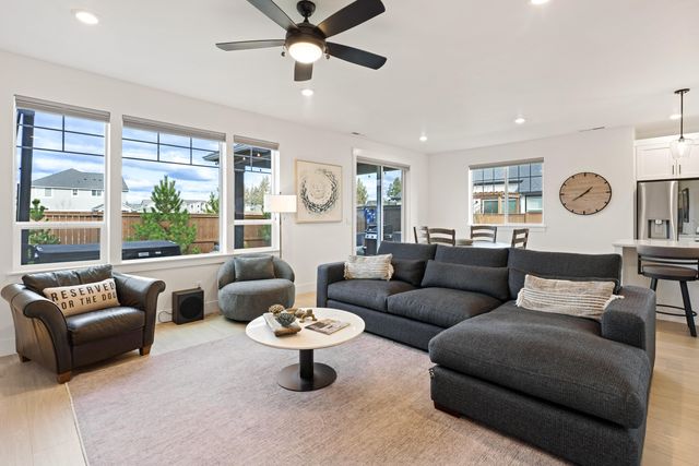 60915 SE Epic Place, Bend, OR 97702