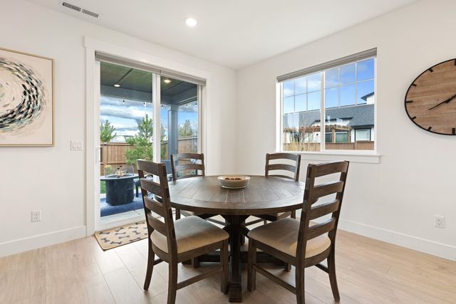 60915 SE Epic Place, Bend, OR 97702