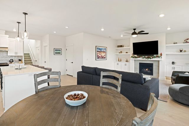 60915 SE Epic Place, Bend, OR 97702