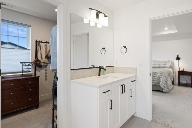 60915 SE Epic Place, Bend, OR 97702