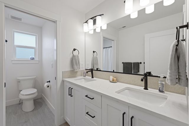 60915 SE Epic Place, Bend, OR 97702