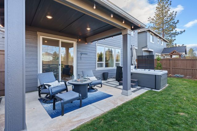 60915 SE Epic Place, Bend, OR 97702