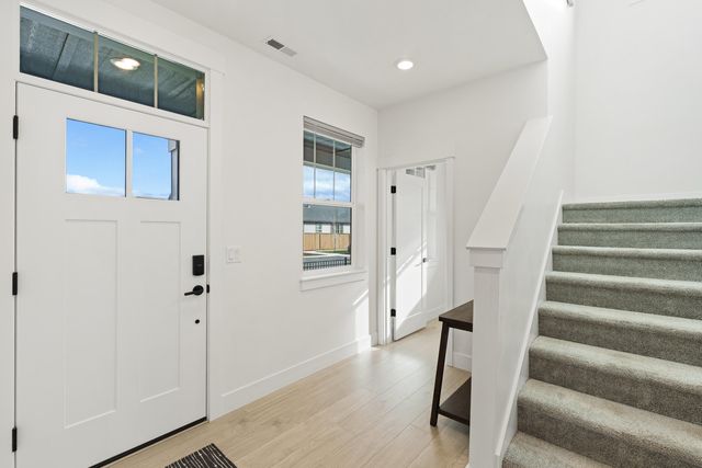 60915 SE Epic Place, Bend, OR 97702