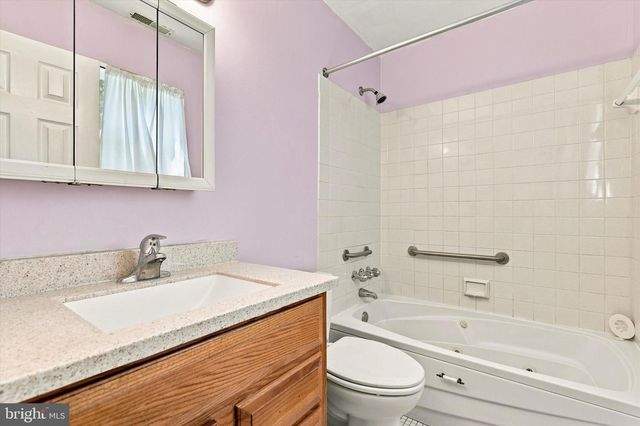 320 FLOURTOWN RD, Lafayette Hill, PA 19444