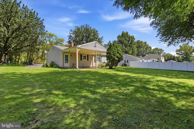 320 FLOURTOWN RD, Lafayette Hill, PA 19444