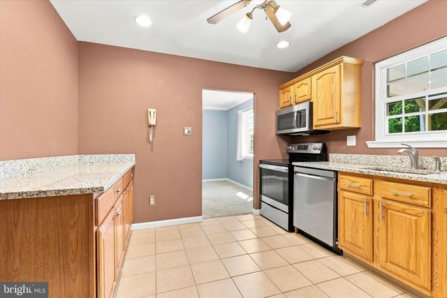 320 FLOURTOWN RD, Lafayette Hill, PA 19444