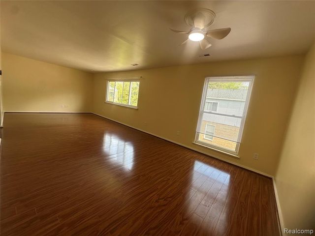 509 E University Drive, Rochester, MI 48307