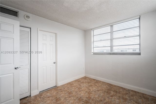 7850 Byron Ave 207, Miami Beach, FL 33141