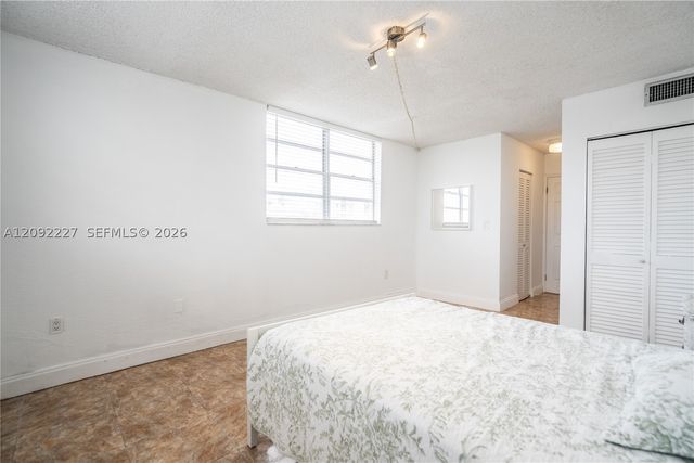 7850 Byron Ave 207, Miami Beach, FL 33141