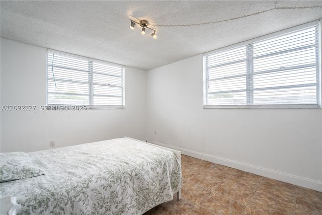 7850 Byron Ave 207, Miami Beach, FL 33141