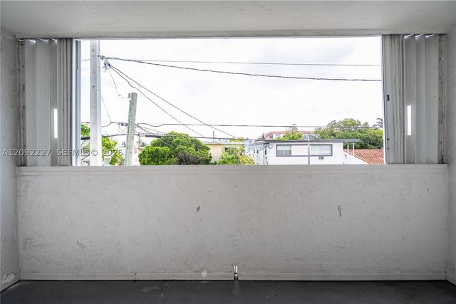 7850 Byron Ave 207, Miami Beach, FL 33141