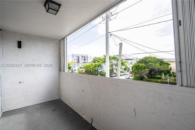 7850 Byron Ave 207, Miami Beach, FL 33141