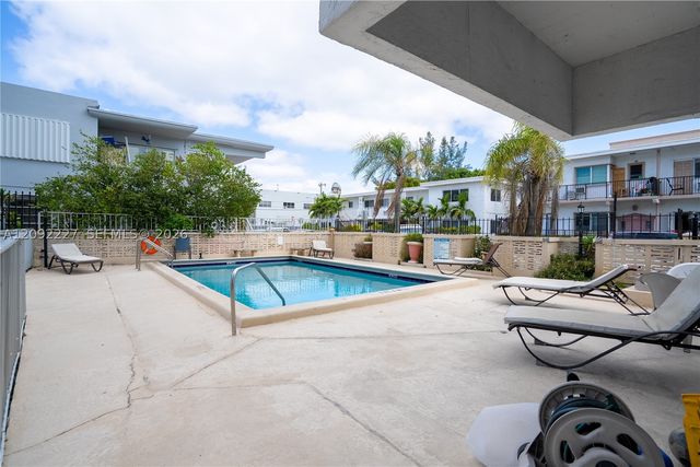 7850 Byron Ave 207, Miami Beach, FL 33141