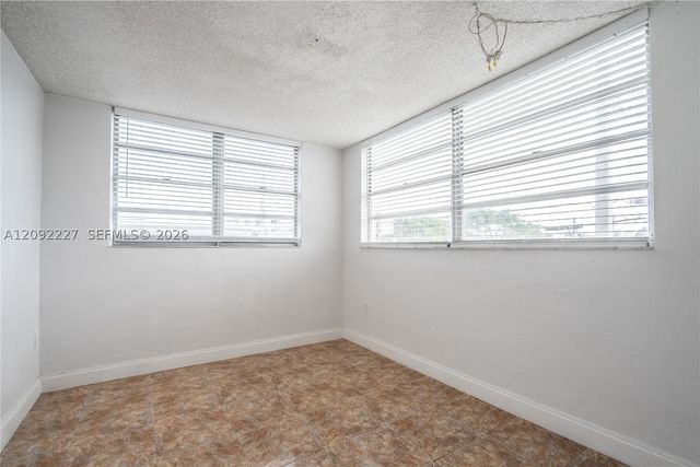 7850 Byron Ave 207, Miami Beach, FL 33141