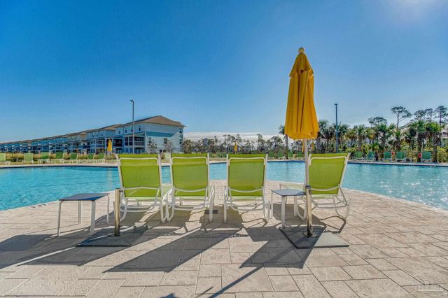 612 Lost Key Dr 205B, Pensacola, FL 32507