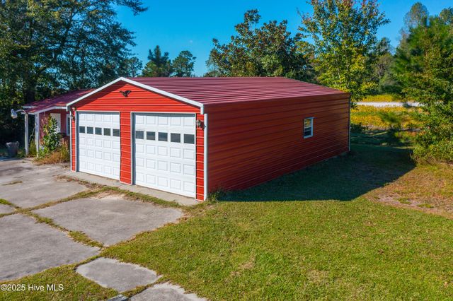 62 Pine Top Lane, Whiteville, NC 28472