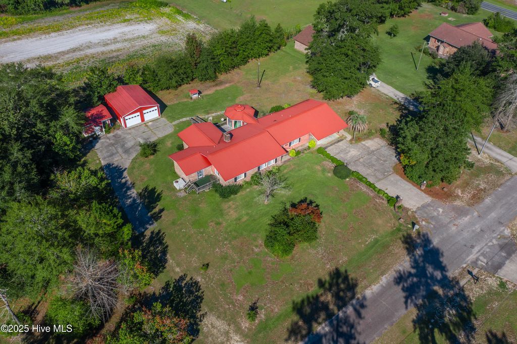 62 Pine Top Lane, Whiteville, NC 28472