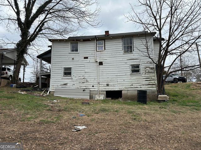 500 S Pond Street, Toccoa, GA 30577