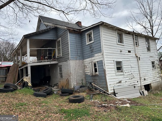 500 S Pond Street, Toccoa, GA 30577