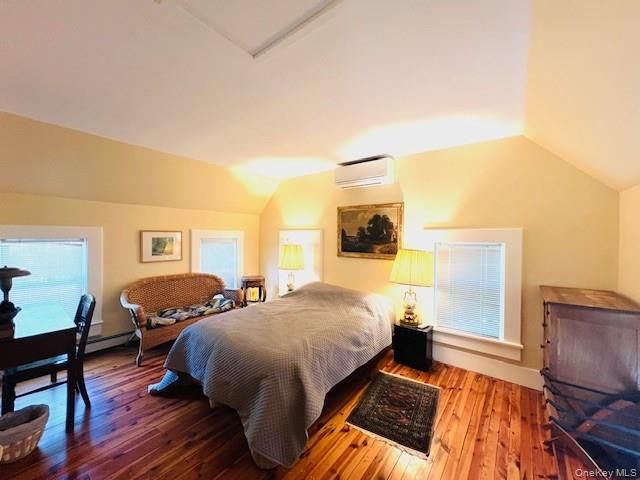 3 Rennenberg Road, Highland Lake, NY 12743