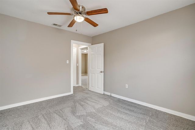 627 Hallvale Drive, White Settlement, TX 76108